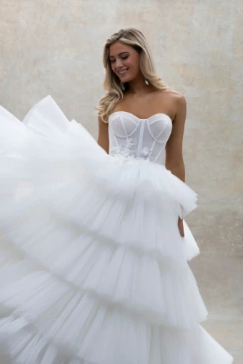 Live’e Collection #4 thumbnail