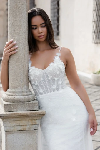 Live’e Collection #6 thumbnail