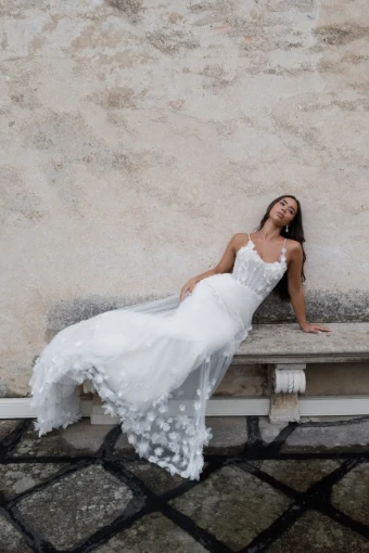 Live’e Collection #5 thumbnail