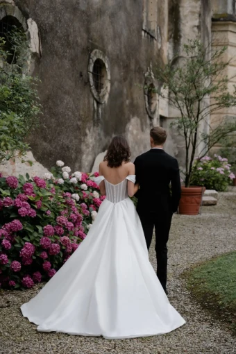 Live’e Collection #6 thumbnail