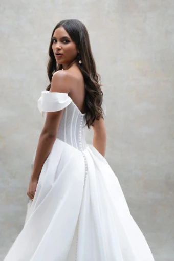 Live’e Collection #4 thumbnail